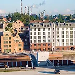Chrobry Grodzka 10