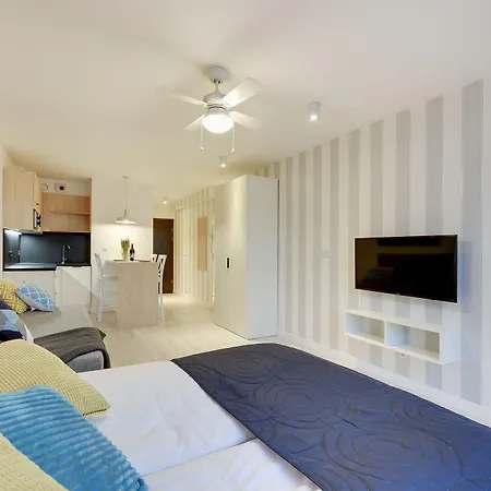 Chrobry Grodzka 10 Aparthotel 3*
