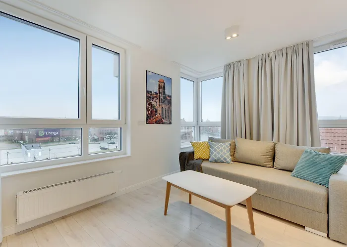 Chrobry Grodzka 10 4*