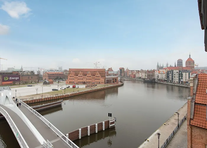 Chrobry Grodzka 10 Lägenhetshotell Gdańsk
