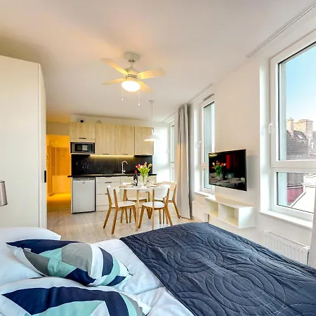 Chrobry Grodzka 10 Apartahotel