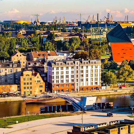 Chrobry Grodzka 10 4* Gdansk