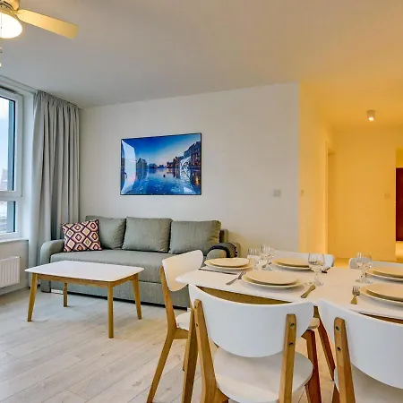 Chrobry Grodzka 10 Aparthotel 4*