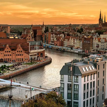 Chrobry Grodzka 10 4*