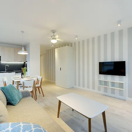 Chrobry Grodzka 10 Apartahotel