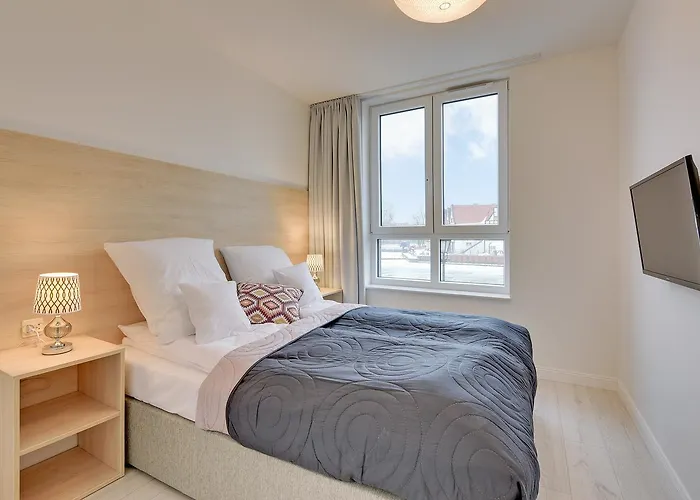 Chrobry Grodzka 10 Aparthotel 4*